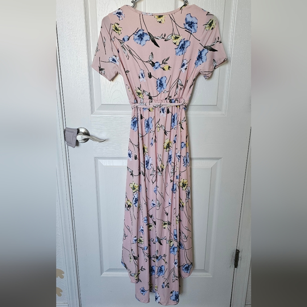 Pink Blush High-Low Floral Maternity Wrap Drsss - Picture 5 of 7